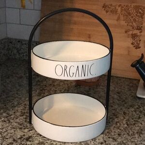 Rae dunn two tier tray